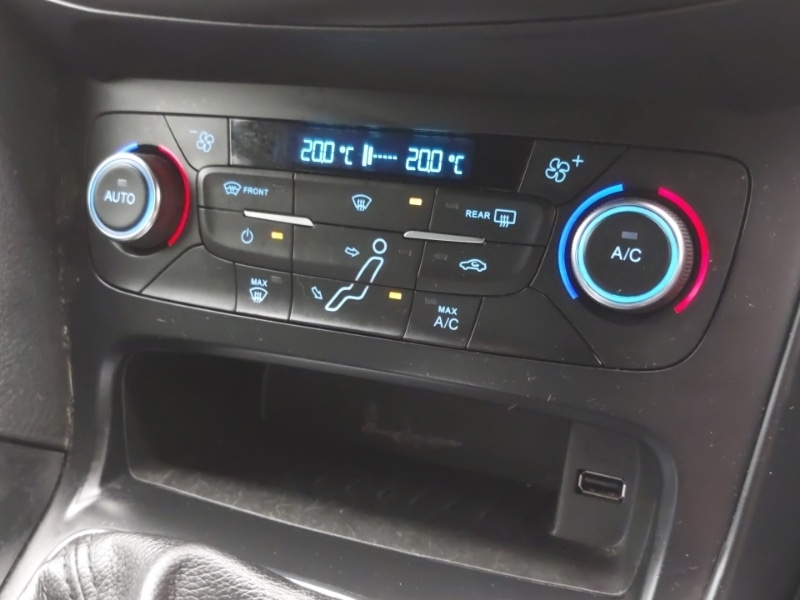 Used Ford Focus 2017 for sale - 76450840: Photo 14