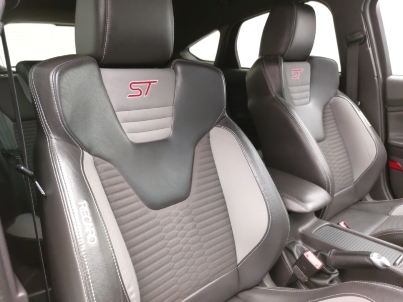 Used Ford Focus 2017 for sale - 76450840: Photo 16