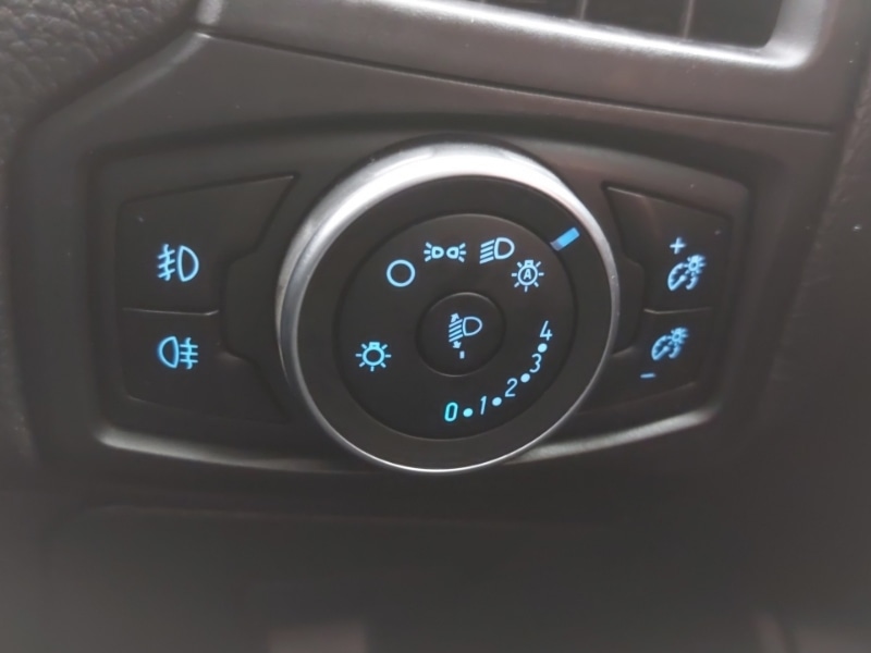 Used Ford Focus 2017 for sale - 76450840: Photo 17