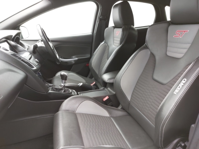 Used Ford Focus 2017 for sale - 76450840: Photo 5