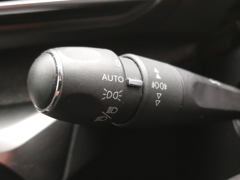 Used Peugeot 3008 2018 for sale - 77530686: Photo 18