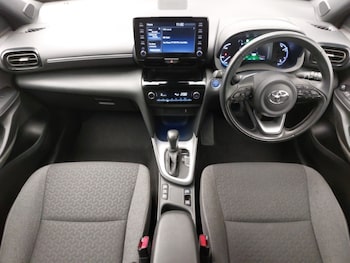 Used Toyota Yaris Cross 2021 for sale - 76511491: Photo