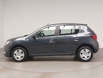 Used Dacia Sandero 2017 for sale - 76160312: Photo