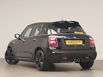 Used MINI Hatch 2019 for sale - 75546986: Photo