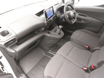 Used Citroen Berlingo 2024 for sale - 76839024: Photo