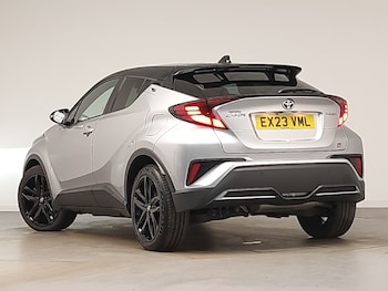 Used Toyota C-HR 2023 for sale - 79493124: Photo