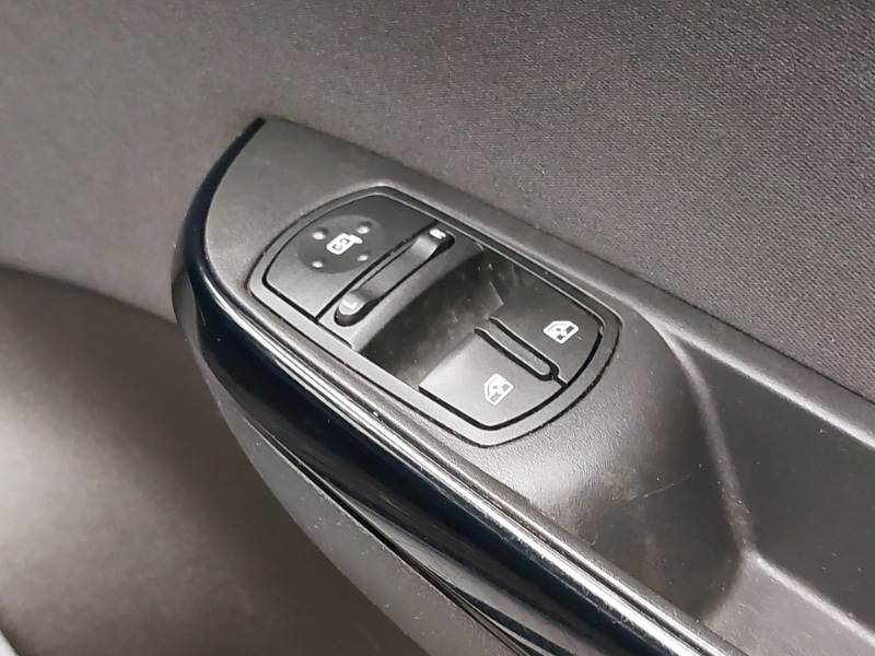 Used Vauxhall Corsa 2017 for sale - 77623096: Photo 12