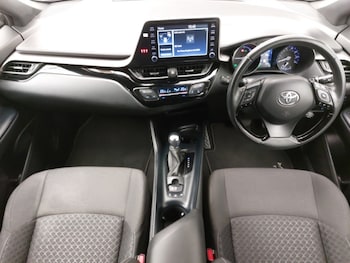 Used Toyota C-HR 2023 for sale - 78225001: Photo