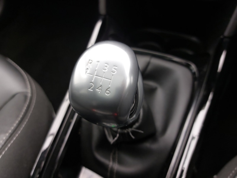 Used Peugeot 2008 2019 for sale - 76737082: Photo 14