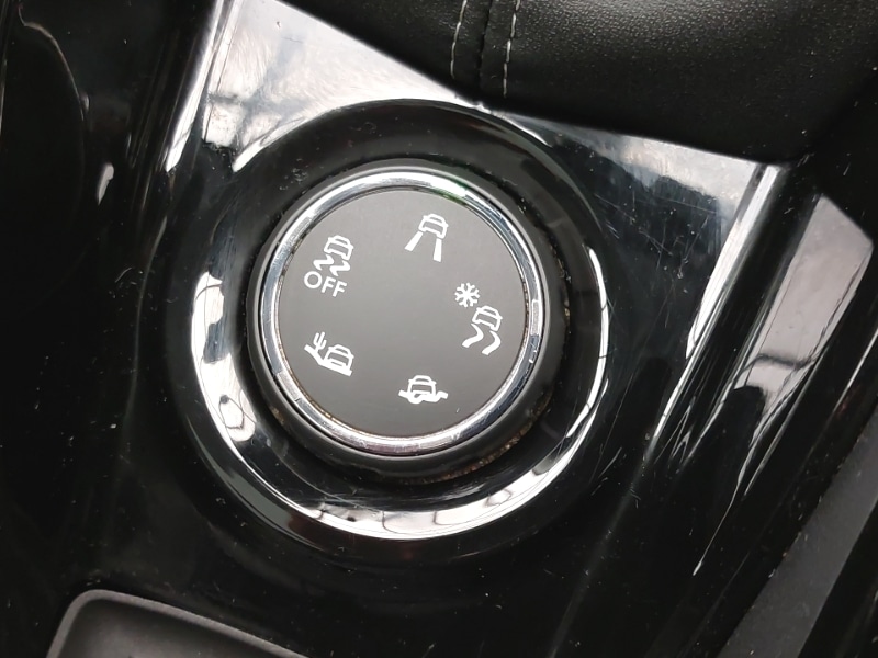 Used Peugeot 2008 2019 for sale - 76737082: Photo 15