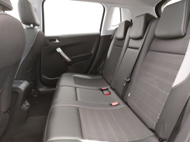 Used Peugeot 2008 2019 for sale - 76737082: Photo 6