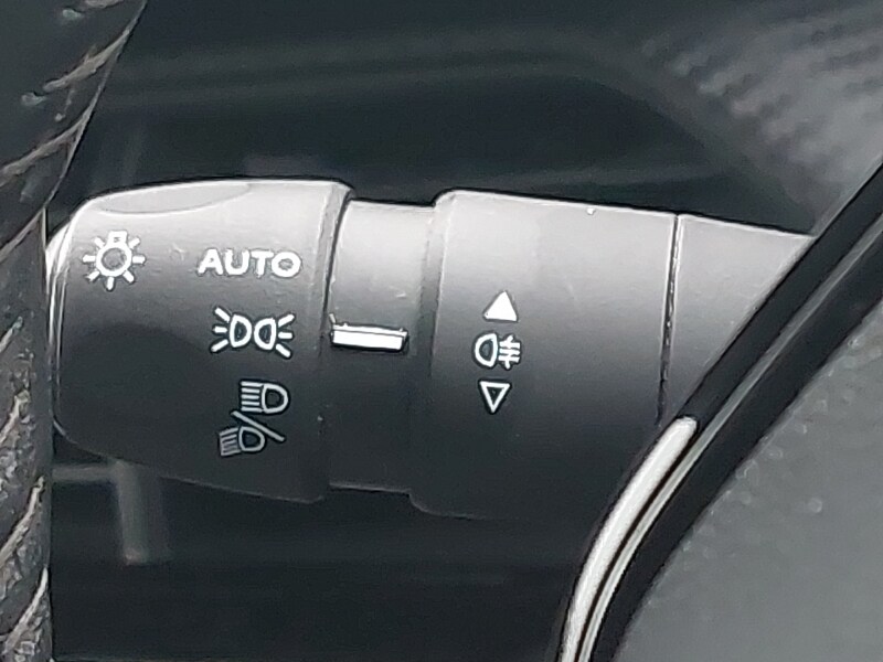 Used Peugeot 2008 2022 for sale - 76683668: Photo 18