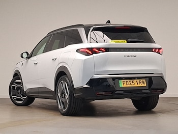 Used Peugeot 5008 2025 for sale - 79447340: Photo
