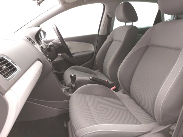 Used Volkswagen Polo 2015 for sale - 76221142: Photo 5