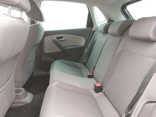 Used Volkswagen Polo 2015 for sale - 76221142: Photo 6