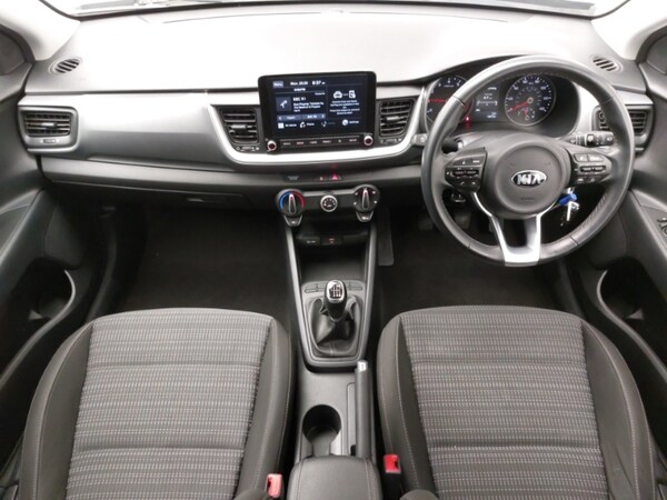 Used Kia Stonic 2021 for sale - 76195772: Photo 2