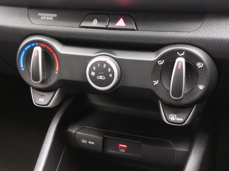 Used Kia Stonic 2021 for sale - 77605663: Photo 13