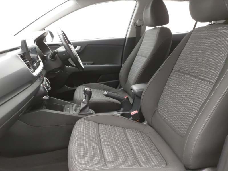 Used Kia Stonic 2021 for sale - 77605663: Photo 5