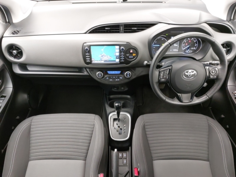 Used Toyota Yaris 2019 for sale - 77518030: Photo 2