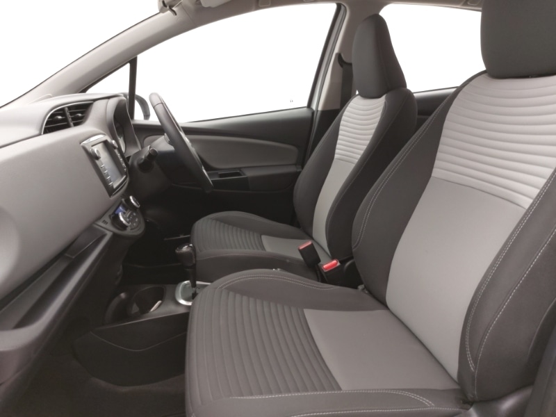 Used Toyota Yaris 2019 for sale - 77518030: Photo 5