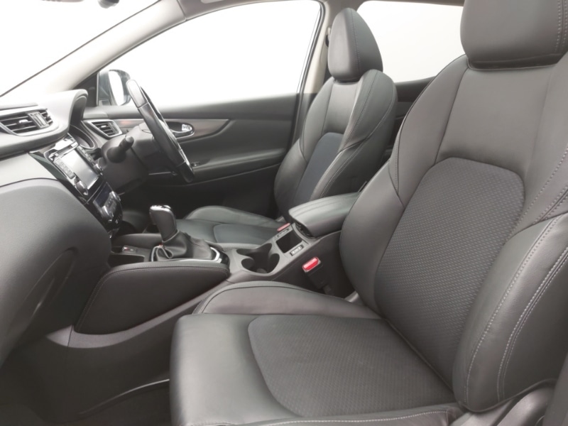 Used Nissan Qashqai 2017 for sale - 76403572: Photo 5