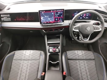 Used Volkswagen Tiguan 2024 for sale - 76699810: Photo