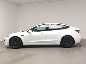 Used Tesla Model 3 2024 for sale - 76920202: Photo