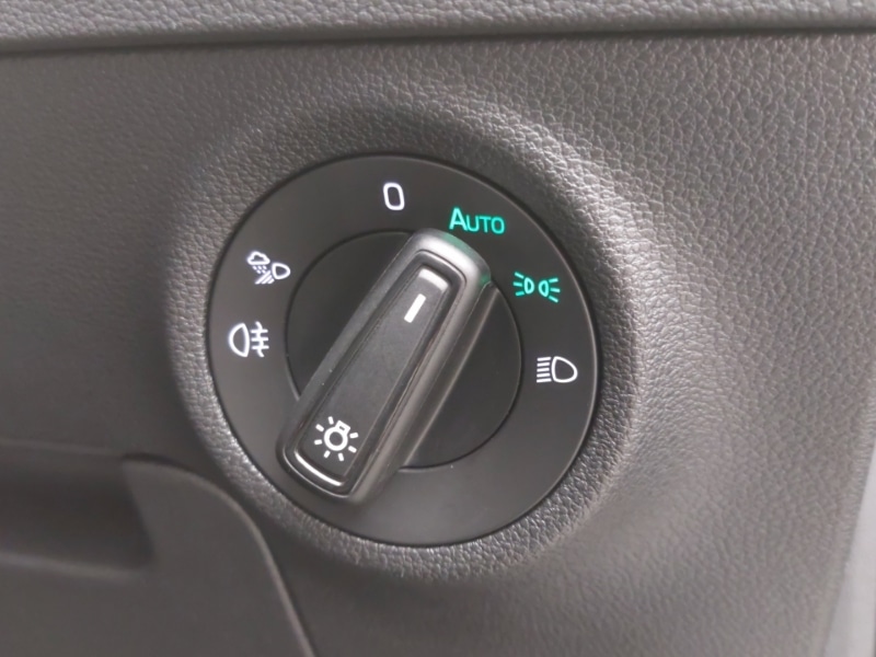 Used Skoda Karoq 2023 for sale - 77777275: Photo 18