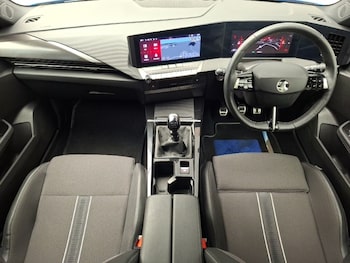 Used Vauxhall Astra 2023 for sale - 79242800: Photo