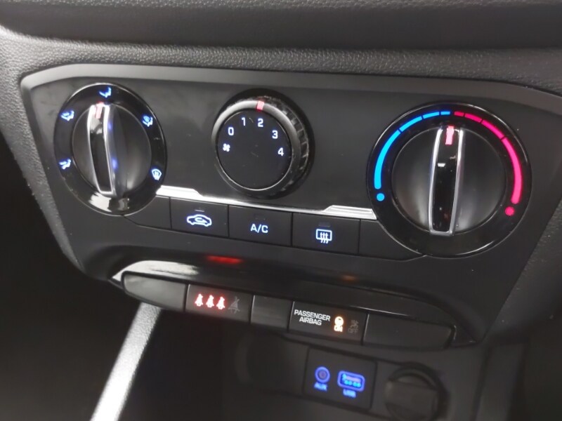 Used Hyundai i20 2017 for sale - 77530672: Photo 12