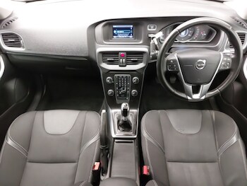 Used Volvo V40 2018 for sale - 78634785: Photo
