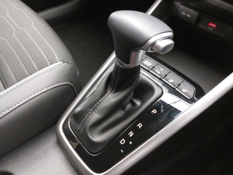 Used Kia Stonic 2024 for sale - 76145646: Photo 15