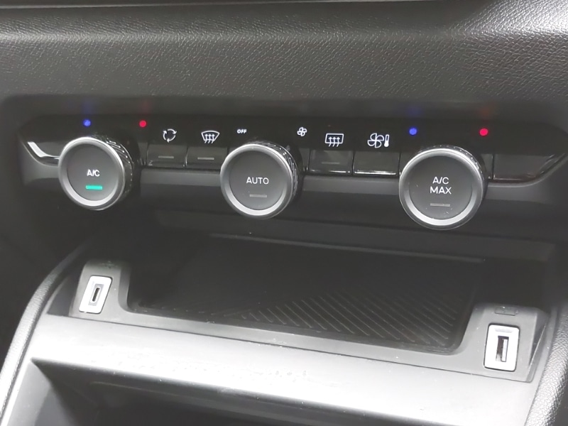 Used Citroen C4 2024 for sale - 76397343: Photo 13