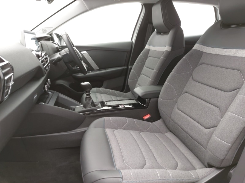 Used Citroen C4 2024 for sale - 76397343: Photo 5