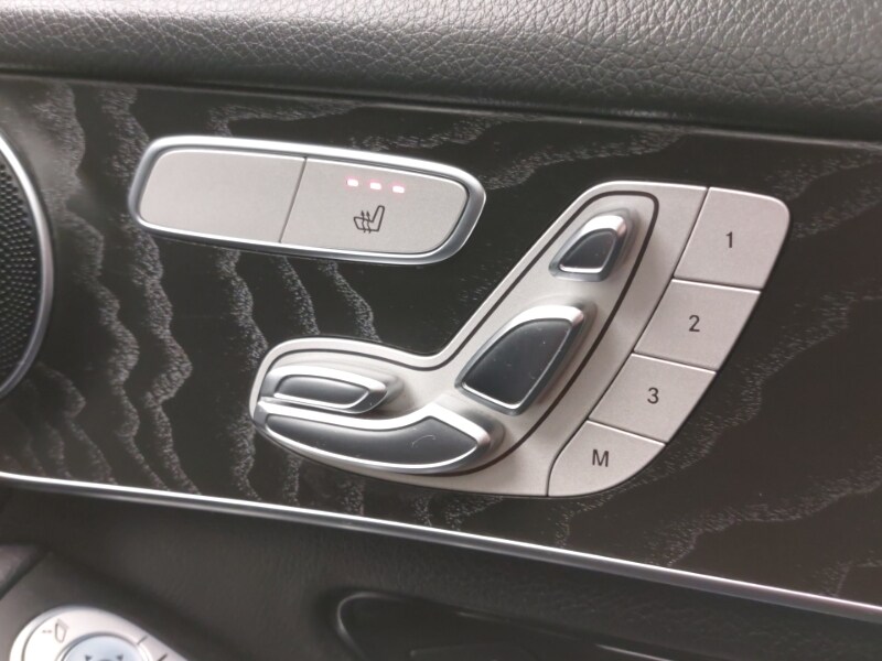 Used Mercedes-Benz GLC 2019 for sale - 77847406: Photo 16