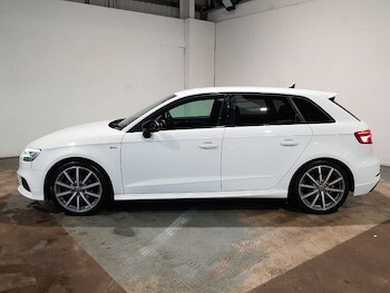 Used Audi A3 2018 for sale - 77242097: Photo