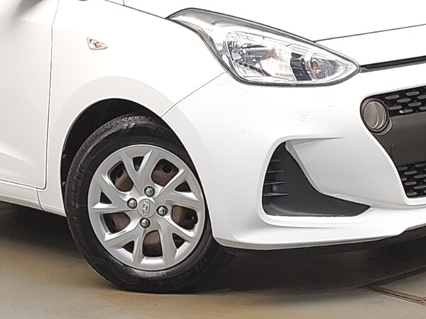 Used Hyundai i10 2017 for sale - 75633772: Photo 9
