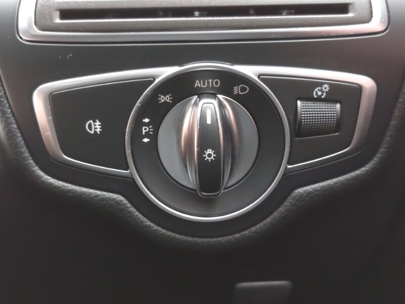 Used Mercedes-Benz GLC 2017 for sale - 76533436: Photo 16