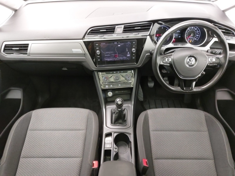 Used Volkswagen Touran 2019 for sale - 77818374: Photo 2