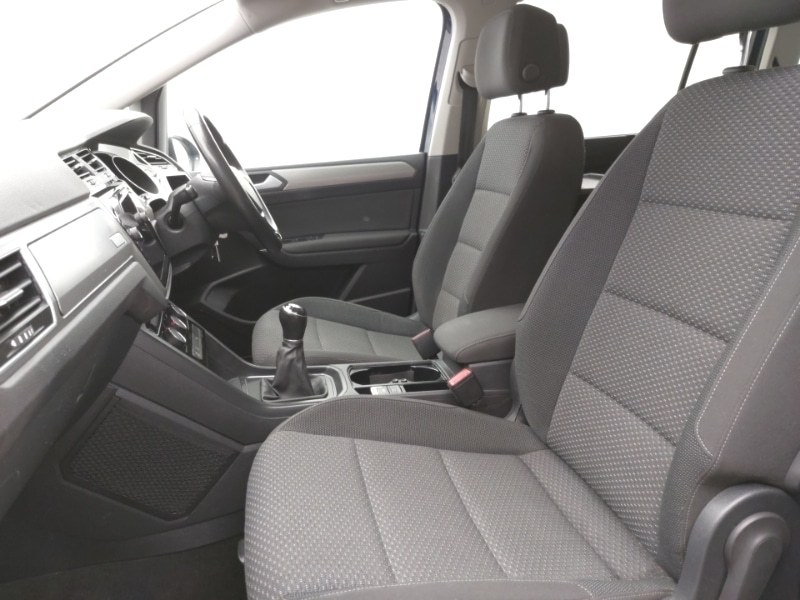 Used Volkswagen Touran 2019 for sale - 77818374: Photo 5