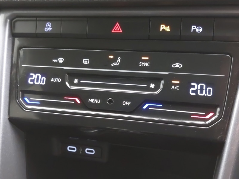 Used Volkswagen T-Roc 2023 for sale - 78023144: Photo 14