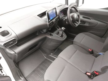 Used Citroen Berlingo 2024 for sale - 76071298: Photo