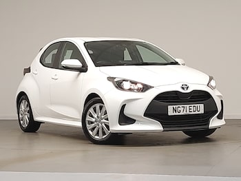 Used Toyota Yaris 2022 for sale - 75695336: Photo