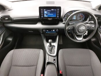 Used Toyota Yaris 2022 for sale - 75695336: Photo