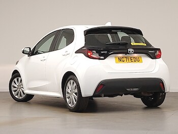 Used Toyota Yaris 2022 for sale - 75695336: Photo