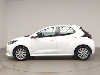 Used Toyota Yaris 2022 for sale - 75695336: Photo