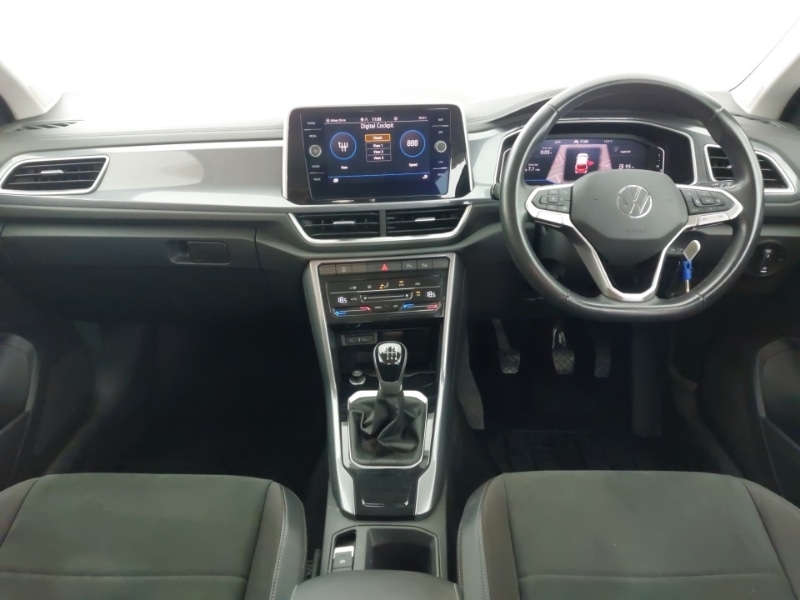 Used Volkswagen T-Roc 2023 for sale - 76145428: Photo 2