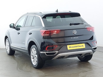 Used Volkswagen T-Roc 2023 for sale - 76145428: Photo 3