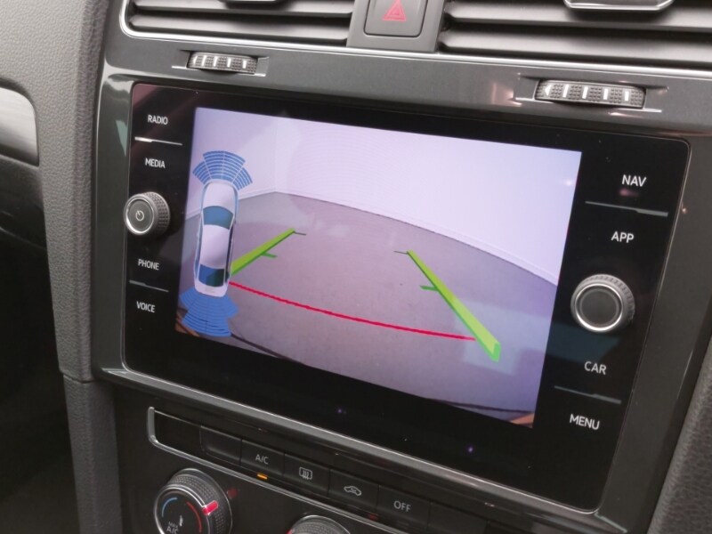 Used Volkswagen Golf 2019 for sale - 77651870: Photo 17