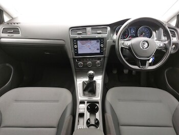 Used Volkswagen Golf 2019 for sale - 77651870: Photo